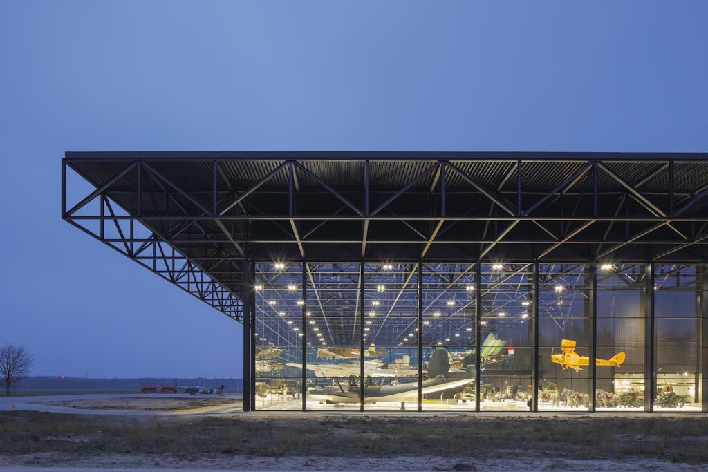 Nationaal Militair Museum in Park Vliegbasis Soesterberg door Wageningen Architecten