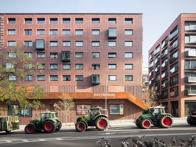 Hotel en bioscoopcomplex. Beeld Marcus Bredt