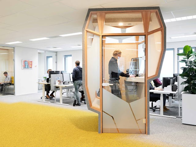 Interieur Nederlandse Gasunie Groningen door Vector-i en Zwartwoud