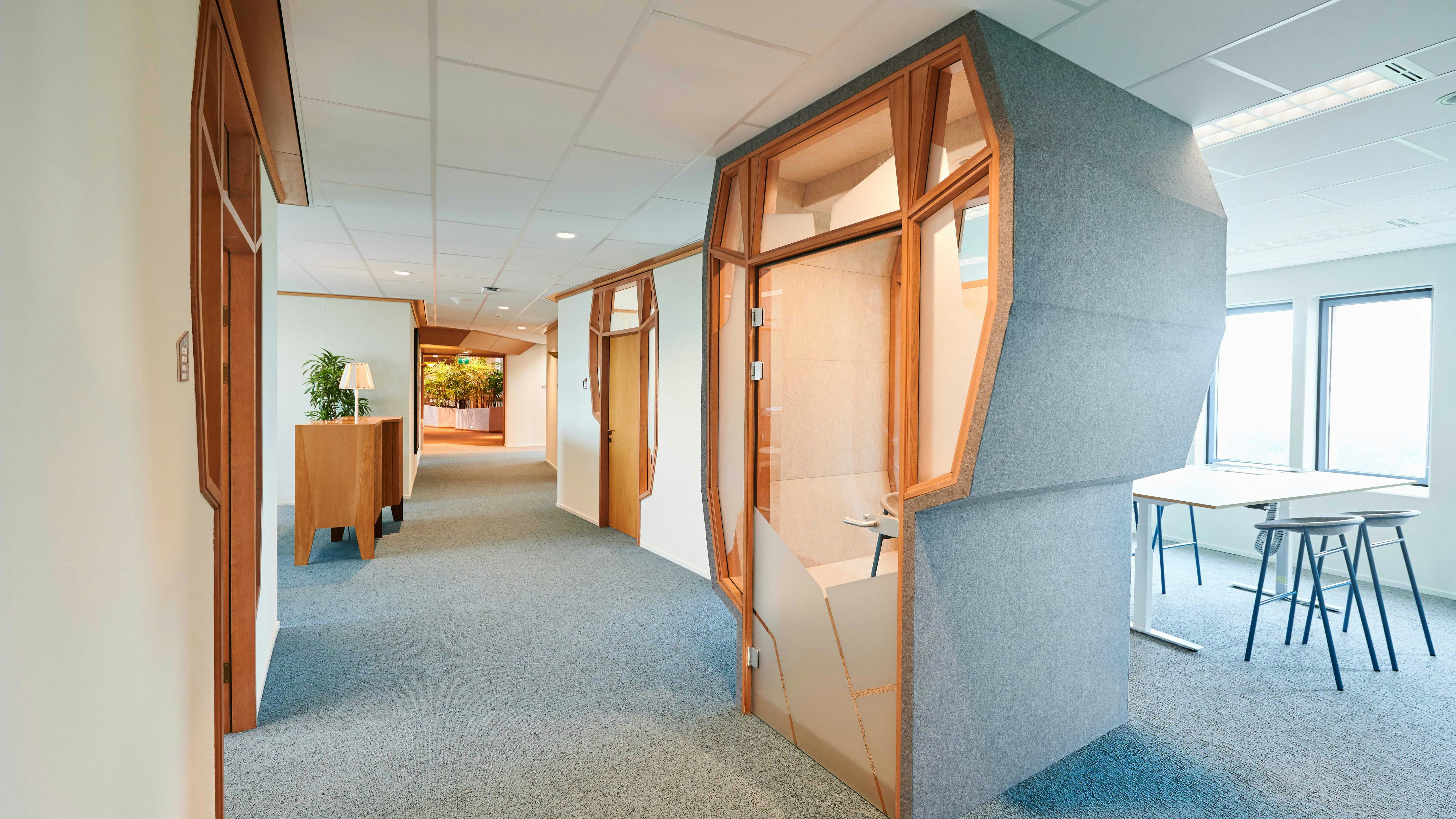 Interieur Nederlandse Gasunie Groningen door Vector-i en Zwartwoud