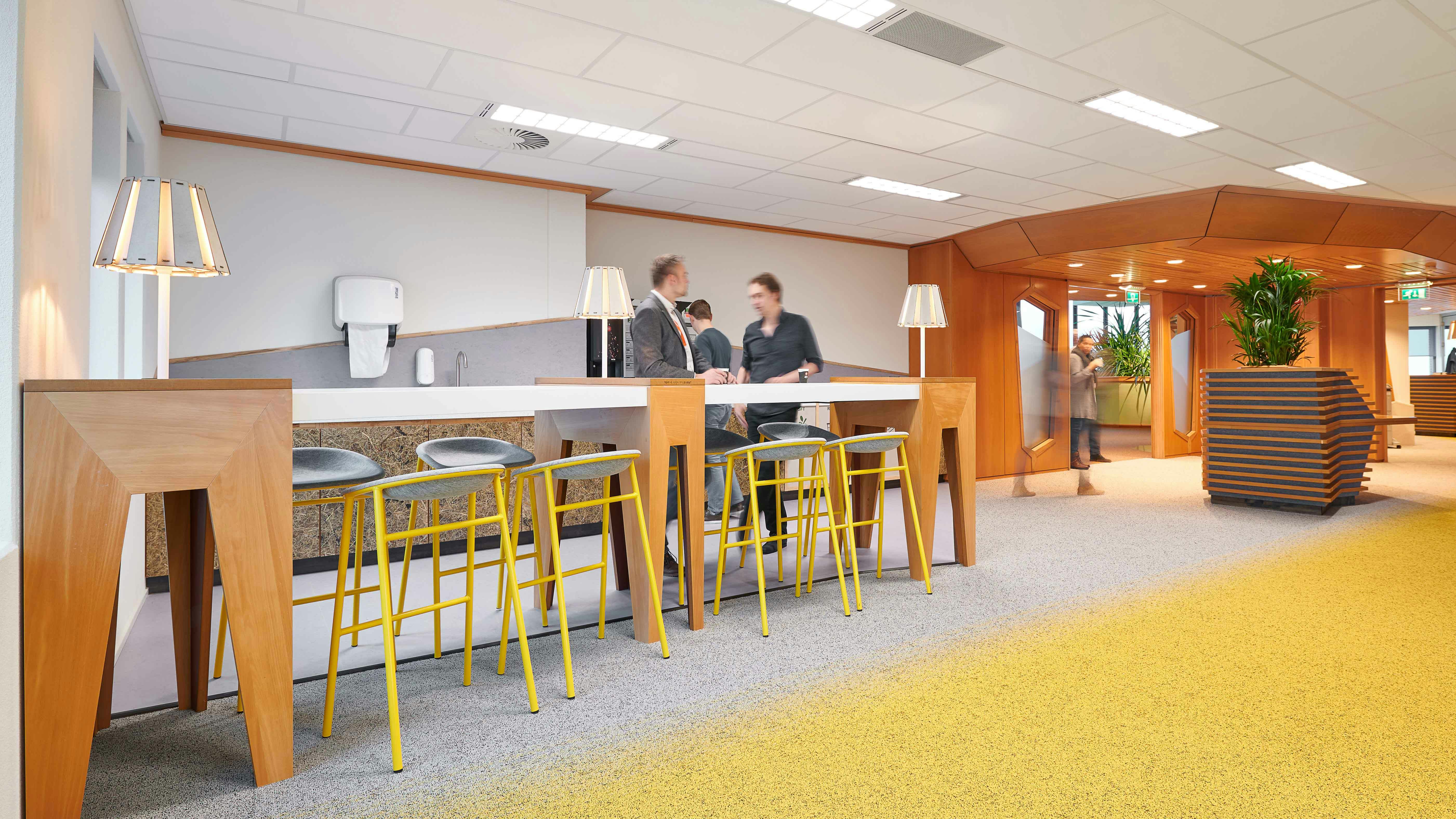 Interieur Nederlandse Gasunie Groningen door Vector-i en Zwartwoud