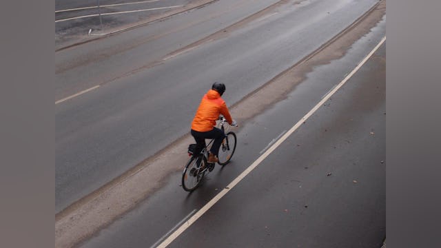 Rotterdam samen met bewoners op zoek naar (1,5 meter inrichting voor fietspaden. Beeld Harm Tilman