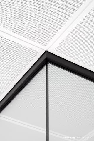 Detail plafond. Kantoor Volkers Wessels Rijssen door Reitsema en Partners. Beeld Ronald Tilleman