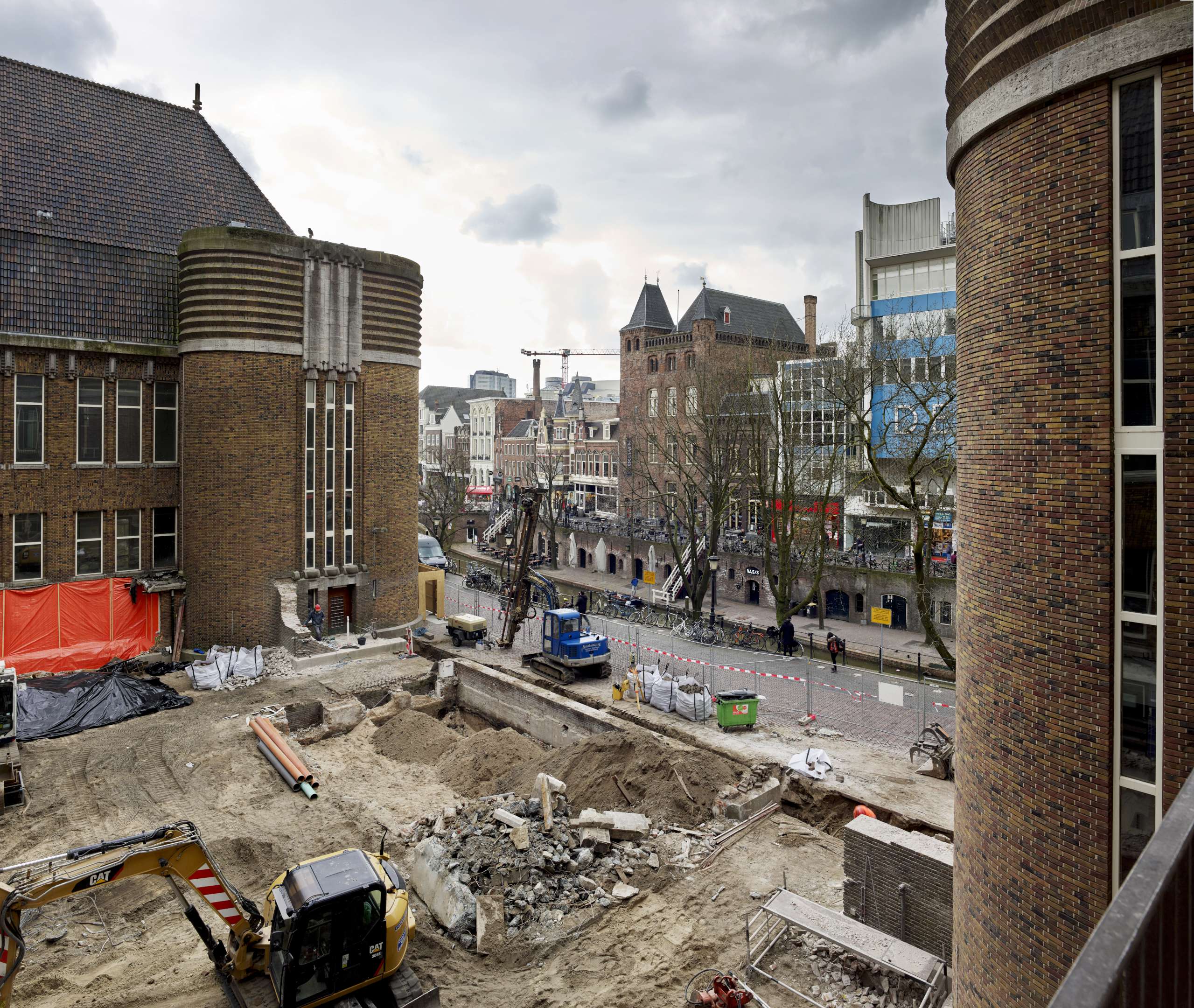 Bouw Bibliotheek Neude in Utrecht door Rijnboutt en Zecc Architecten. Beeld Kees Hummel
