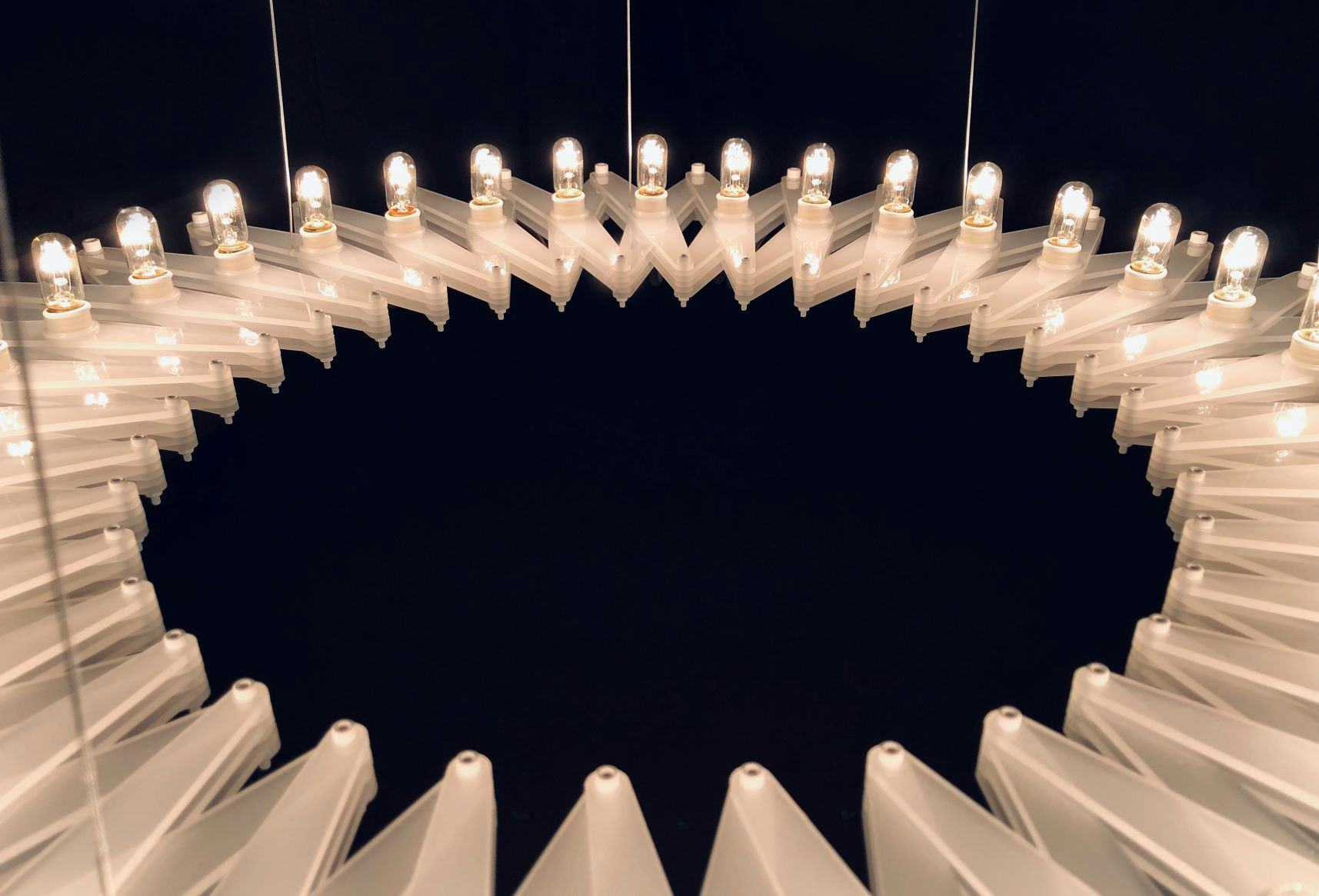 Object Rotterdam - Aureool aka Halo door Wieland Vogel