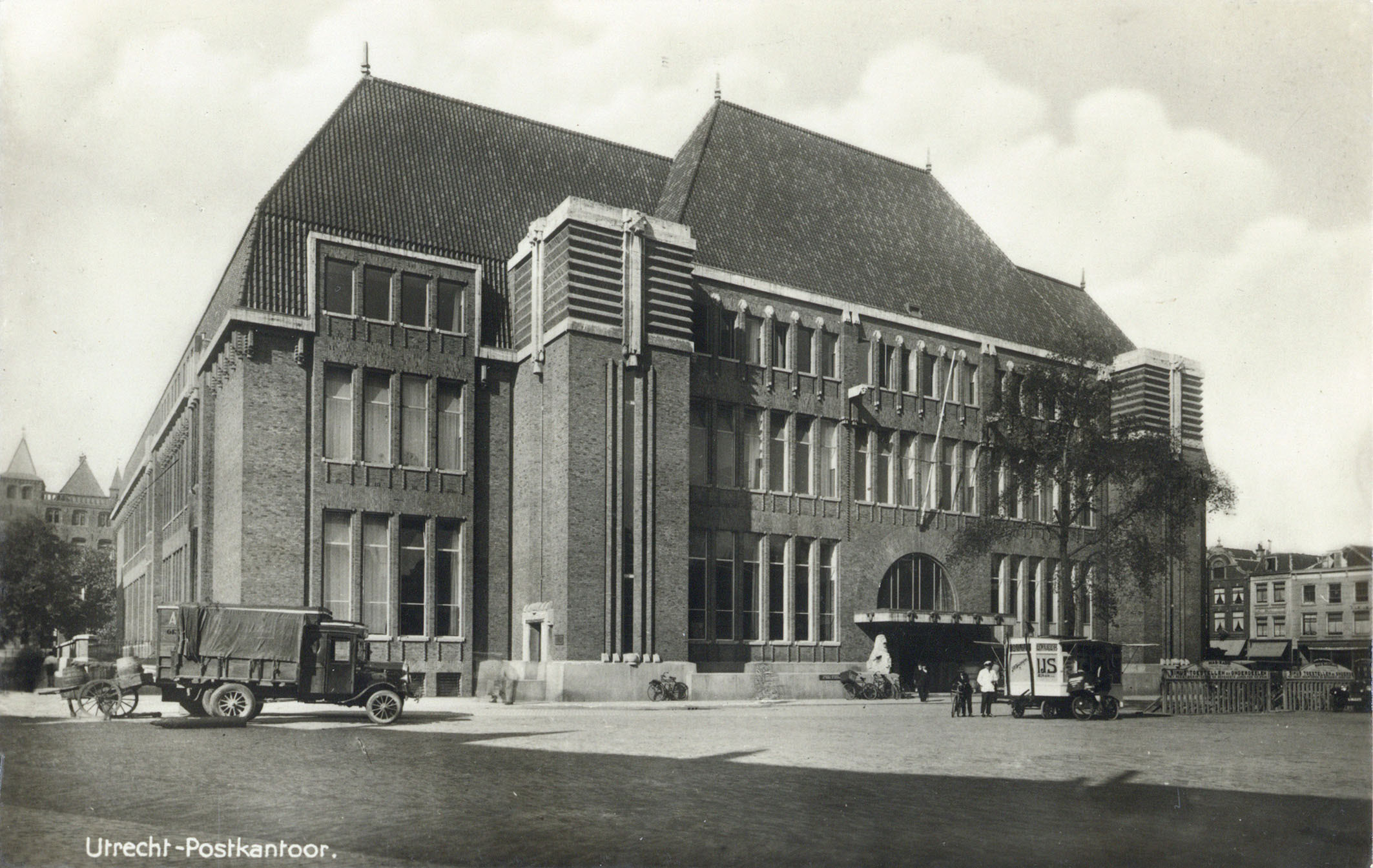 Voormalig postkantoor aan de Neude in Utrecht. Beeld Het Utrechts Archief