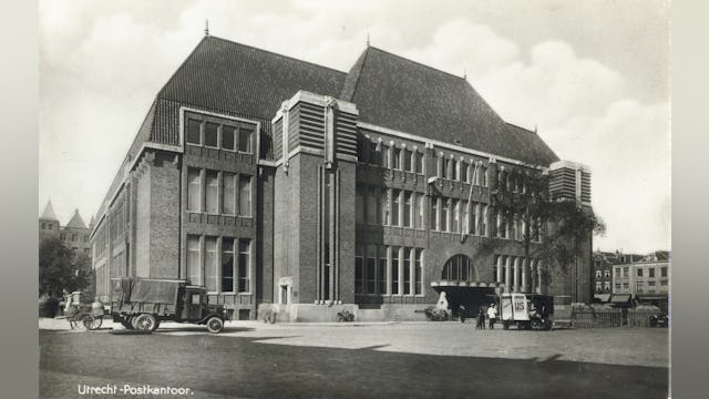 Voormalig postkantoor aan de Neude in Utrecht. Beeld Het Utrechts Archief