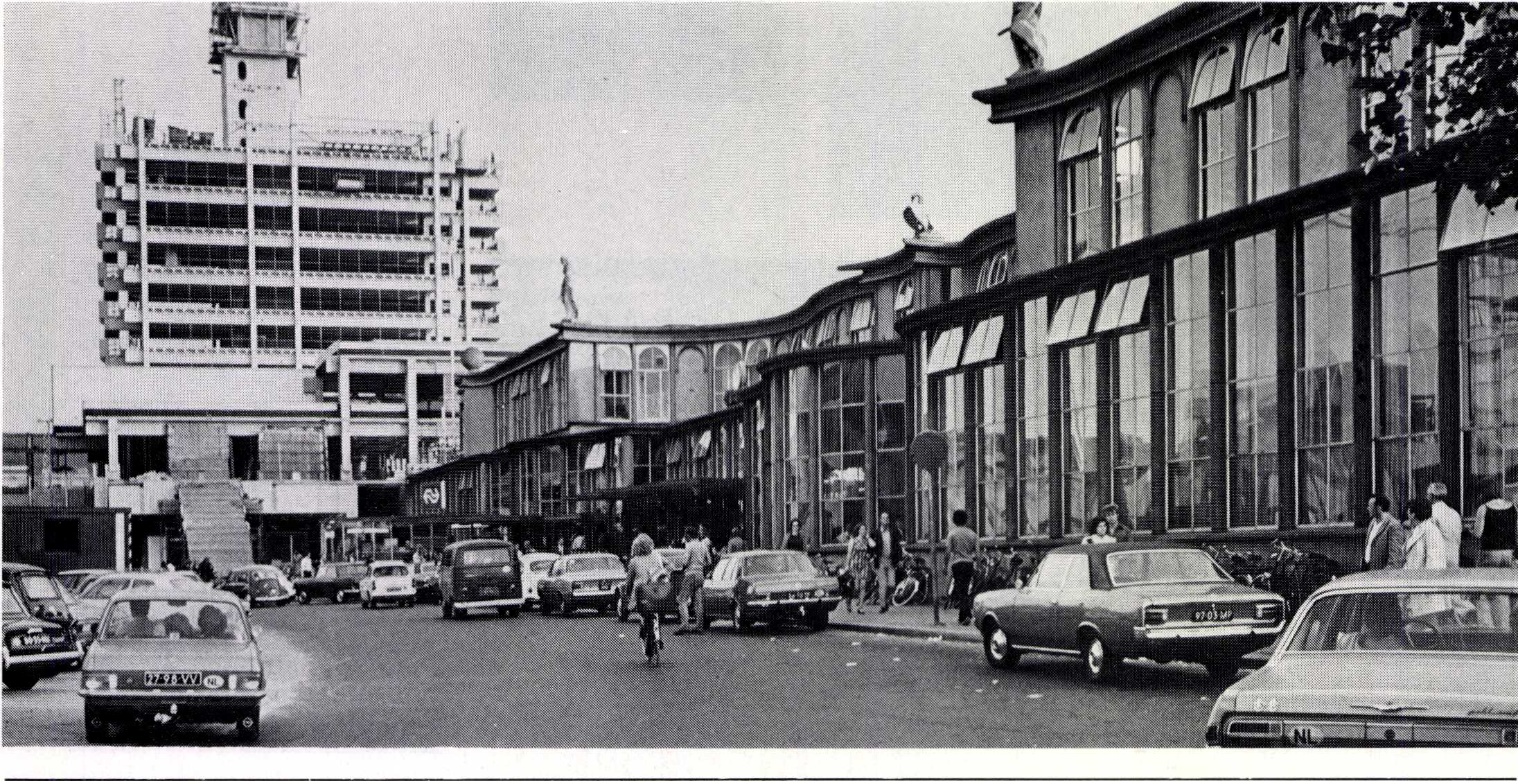 Hoog Catharijne in Utrecht door Alexander Bodon, G.J. van Grinten, Bart van Kaseeel en K.F.G. Spruit