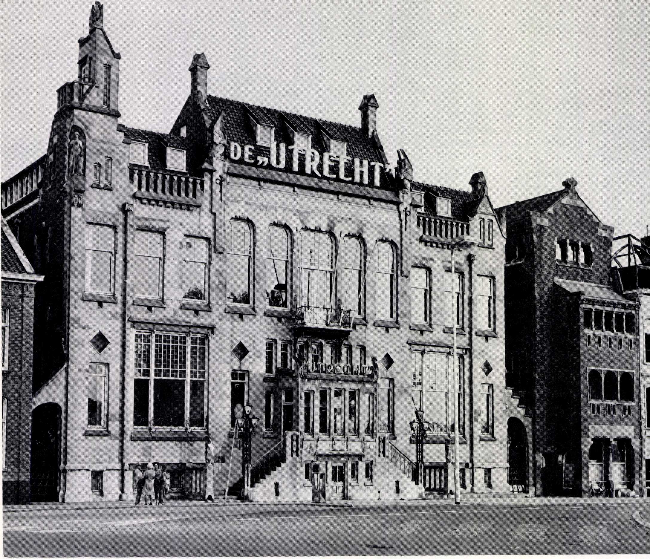 Hoog Catharijne in Utrecht door Alexander Bodon, G.J. van Grinten, Bart van Kaseeel en K.F.G. Spruit