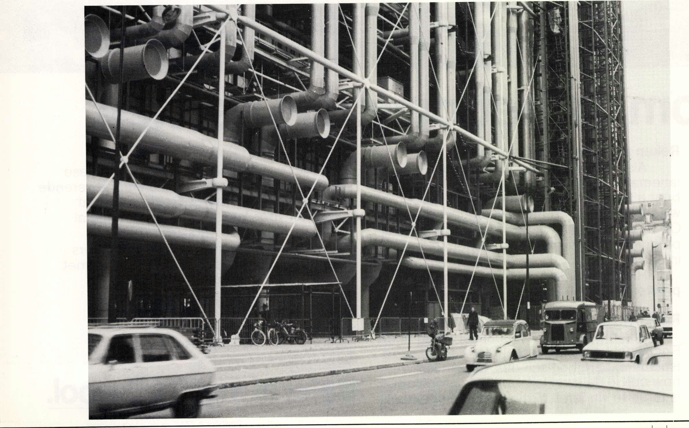 Centre Pompidou, gevel langs de Rue Renard