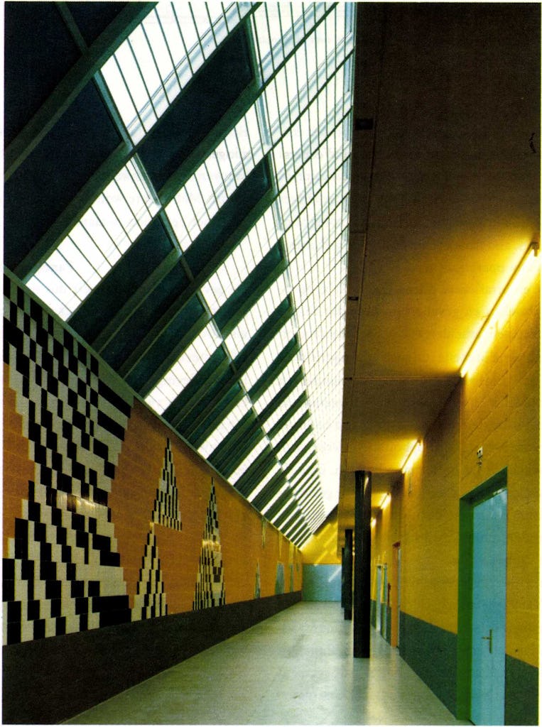 Huis van Bewaring in Rotterdam door Carel Weebers