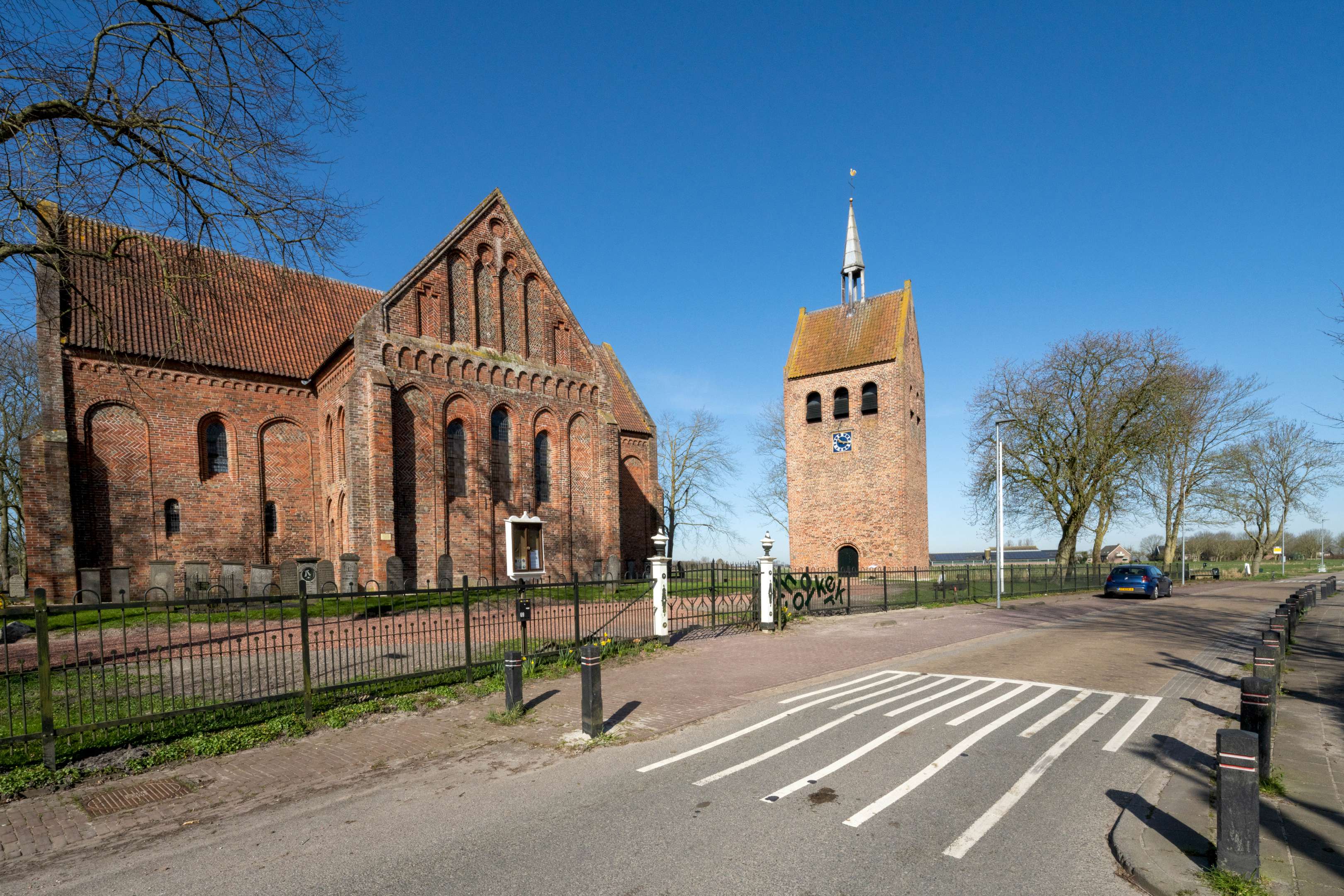 Schoolkerk in Garmerwolde door MX13. Beeld Peter de Kan