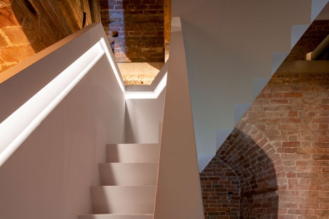 Schoolkerk in Garmerwolde door MX13. Beeld Peter de Kan