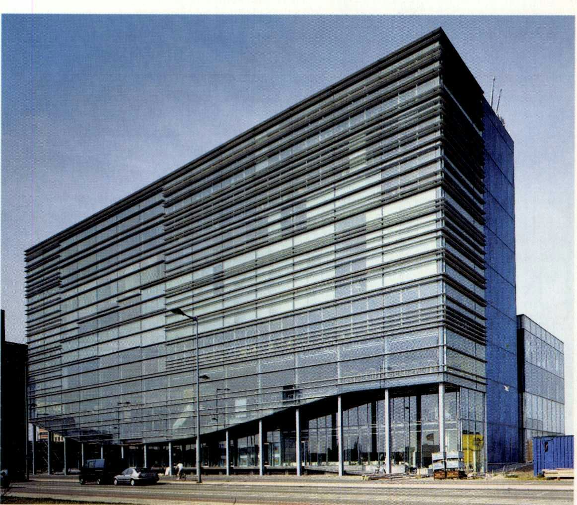 De zuidgevel aan de straatzijde - Christian Richters