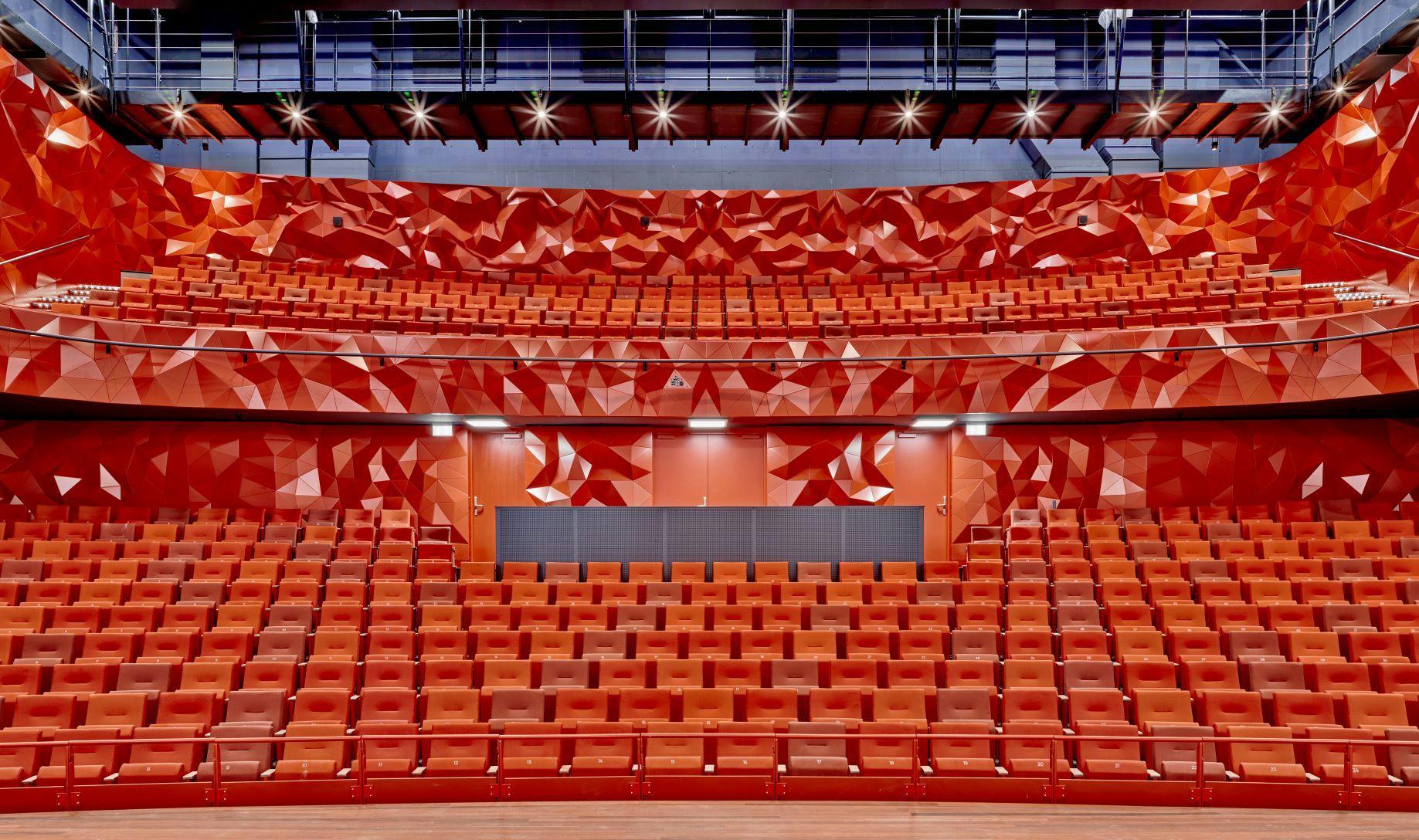 Theater Zuidplein in Rotterdam door de Zwarte Hond, Studio RAP en BURO M2R. Beeld Pim Top