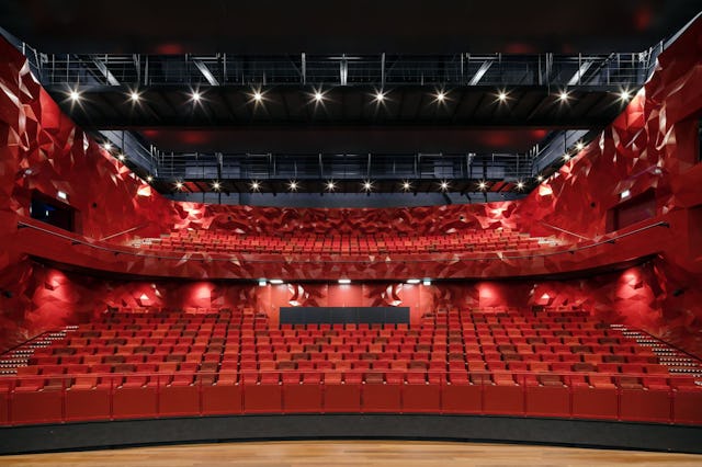 Theater Zuidplein in Rotterdam door de Zwarte Hond, Studio RAP en BURO M2R. Beeld Scagliola Brakkee