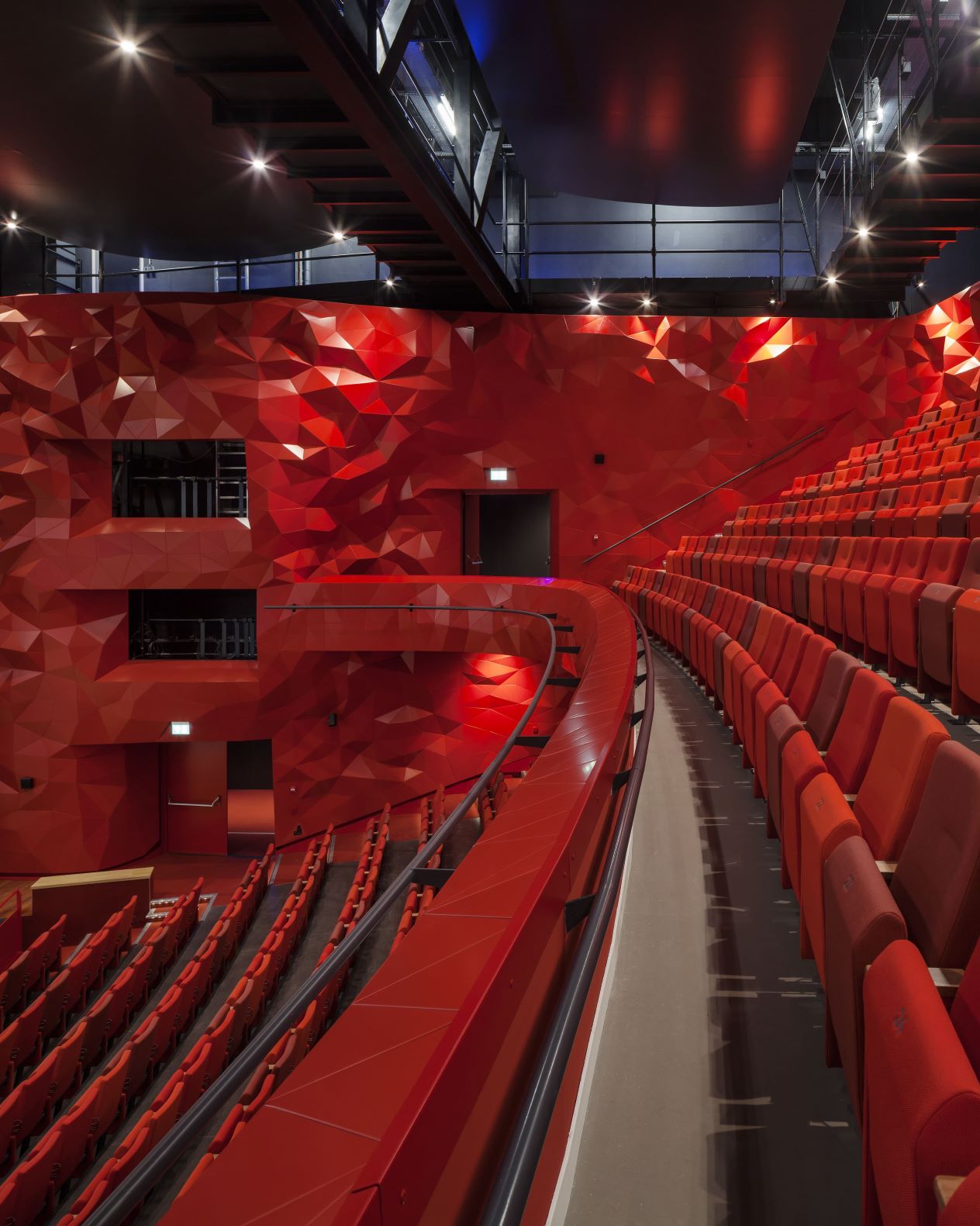 Theater Zuidplein in Rotterdam door de Zwarte Hond, Studio RAP en BURO M2R. Beeld Scagliola Brakkee