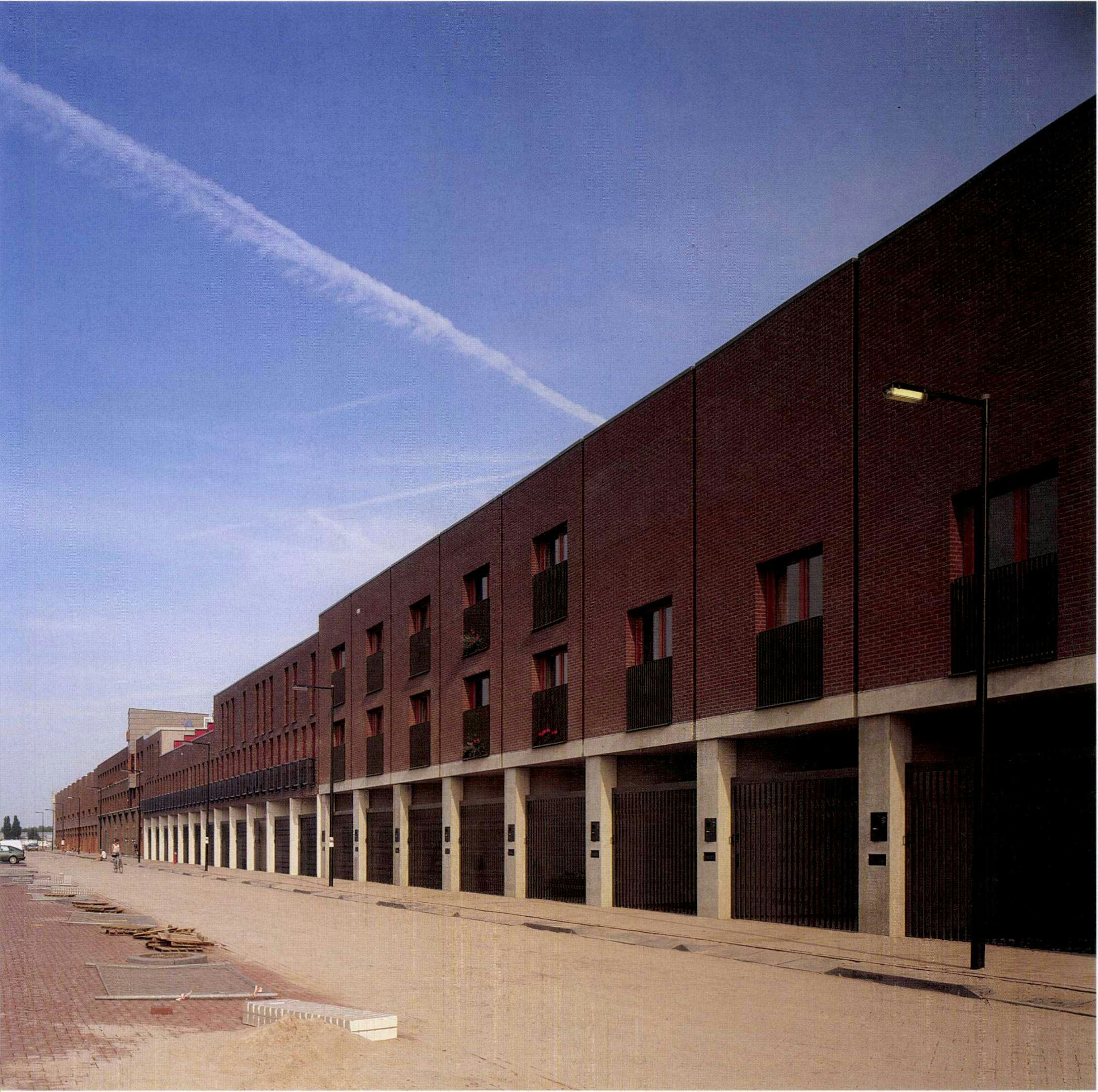 Borneokade met achtereenvolgens
de projecten van Claus &
Kaan, Köther & Salman, Ruth Visser
en Neutelings Riedijk architecten. - Beeld Rob 't Hart