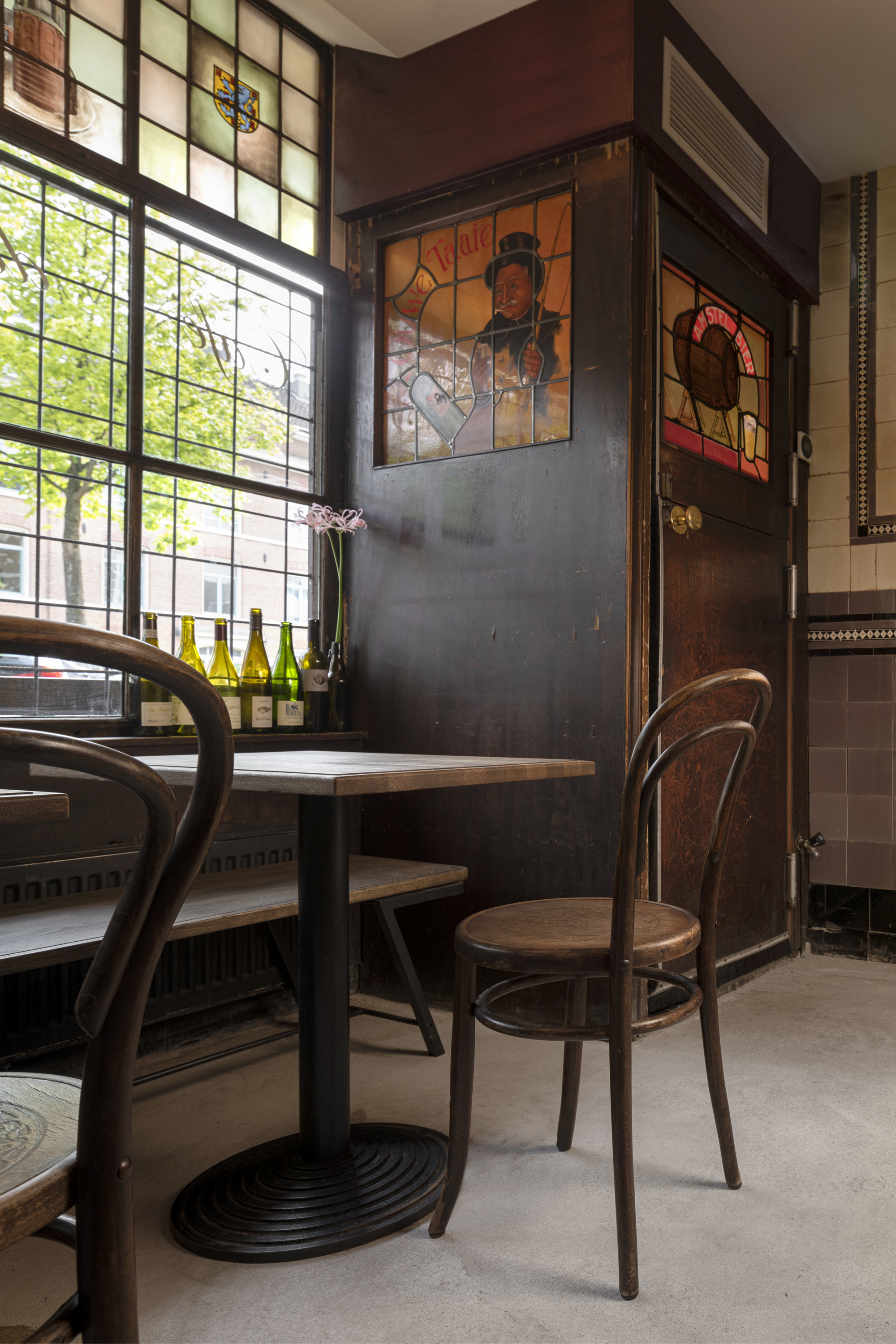 Cafe De Parel in Amsterdam door Ninetynine. beeld Ewout Huibers 