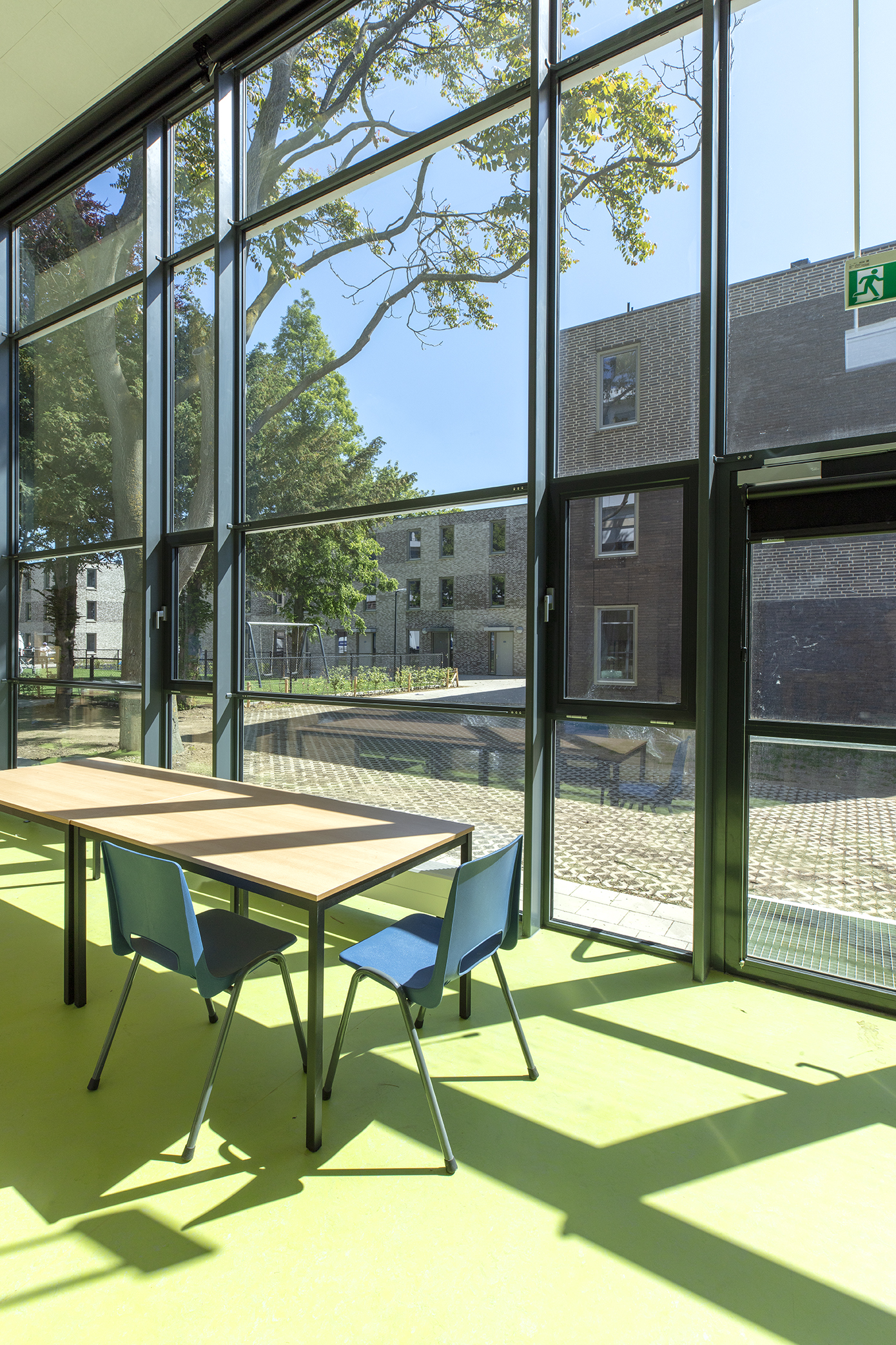 AZC Maastricht door burobeb