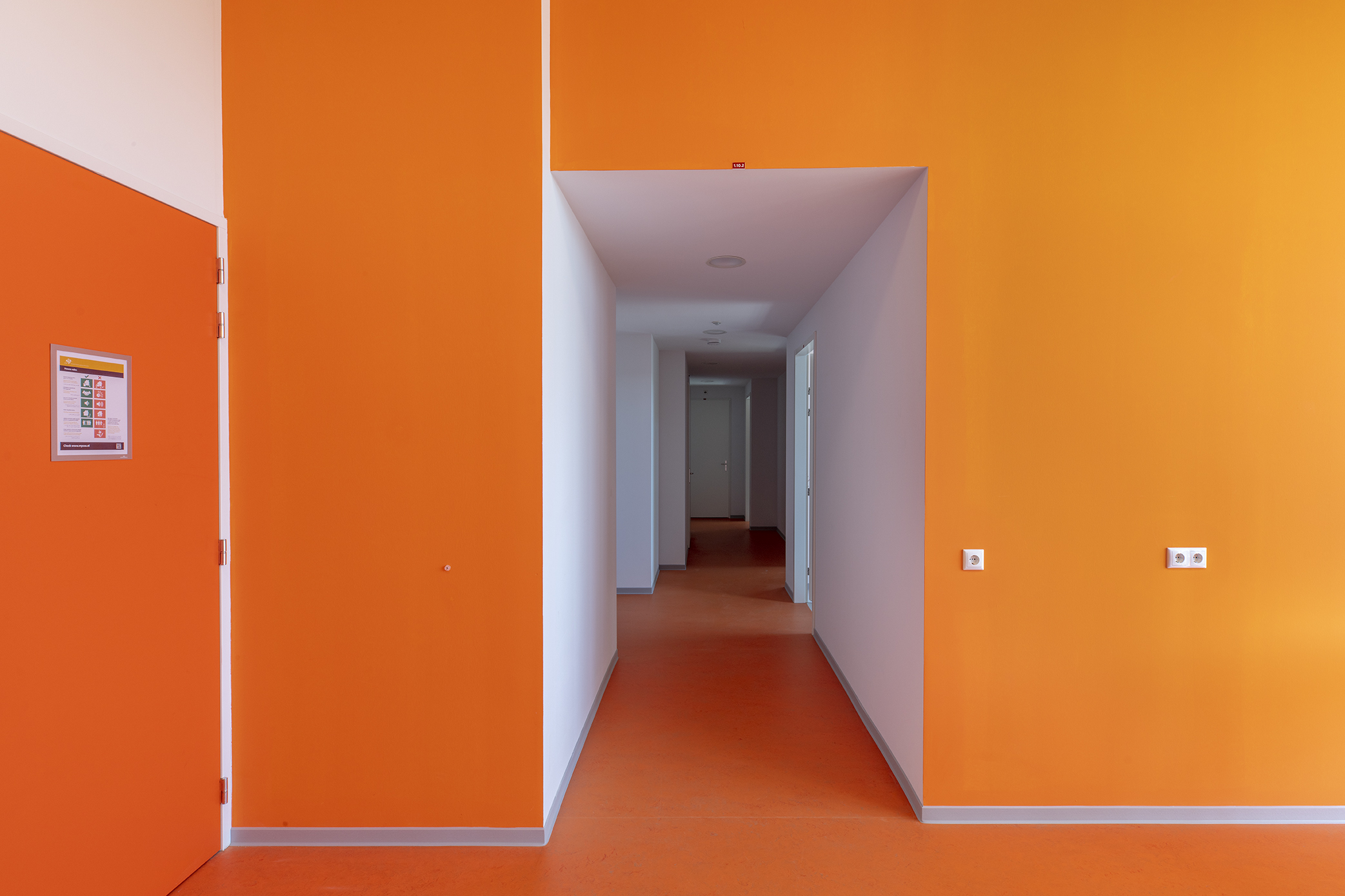 AZC Maastricht door burobeb