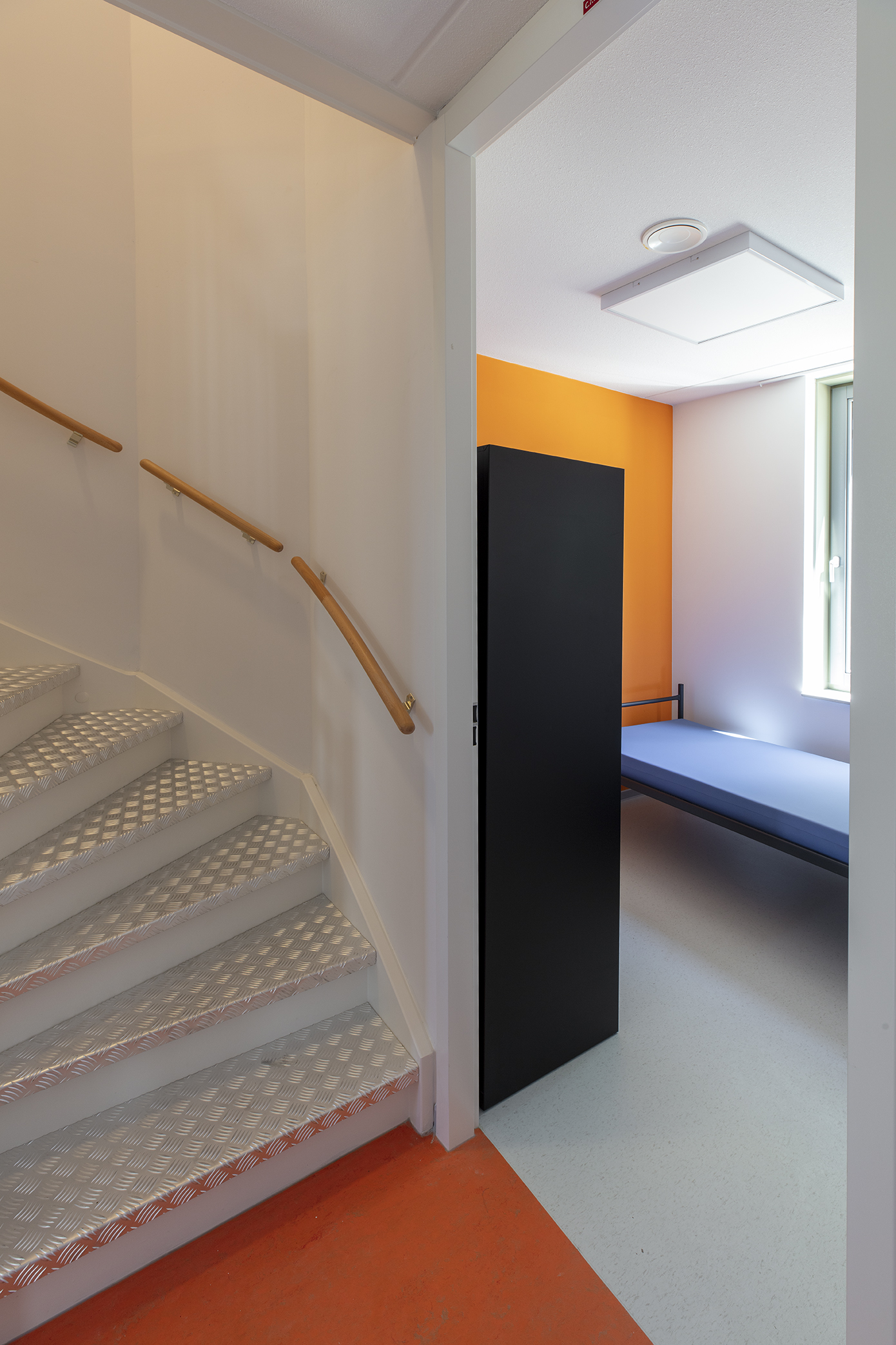 AZC Maastricht door burobeb