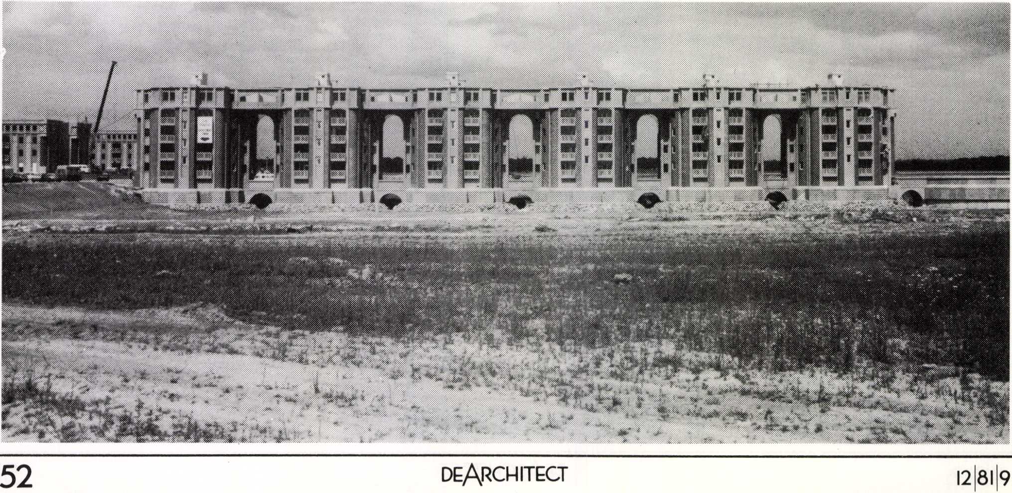 'Le Viaduc' nog zonder water; nergens goed voor maar wel fraai.