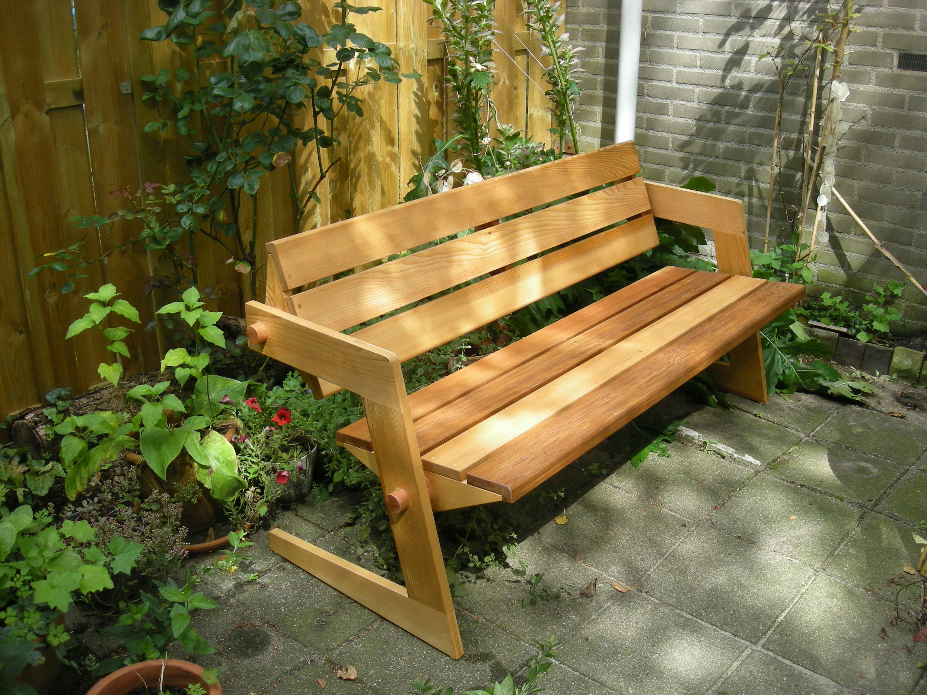 De Evergreen, een royale tuinbank voor 2 personen..