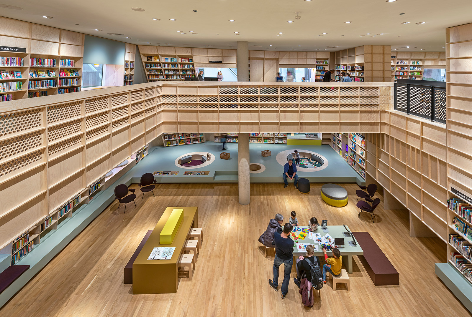 Interieur Forum Groningen door deMunnik-deJong-Steinhauser Foto_Roos Aldershoff