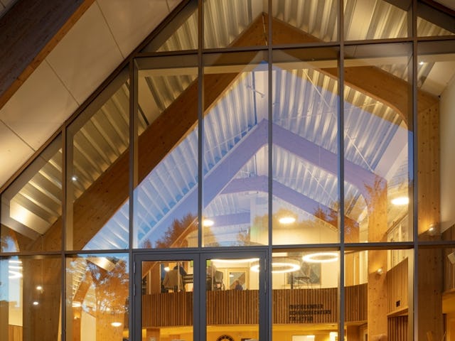 Dorpshuis Zwanenburg door heren 5 architecten. Beeld Luuk Kramer