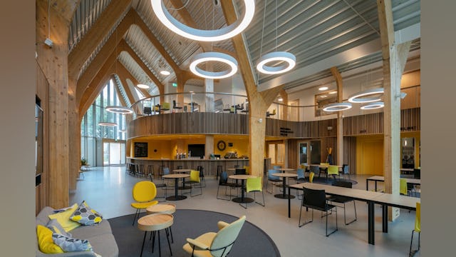 Dorpshuis Zwanenburg door heren 5 architecten. Beeld Luuk Kramer