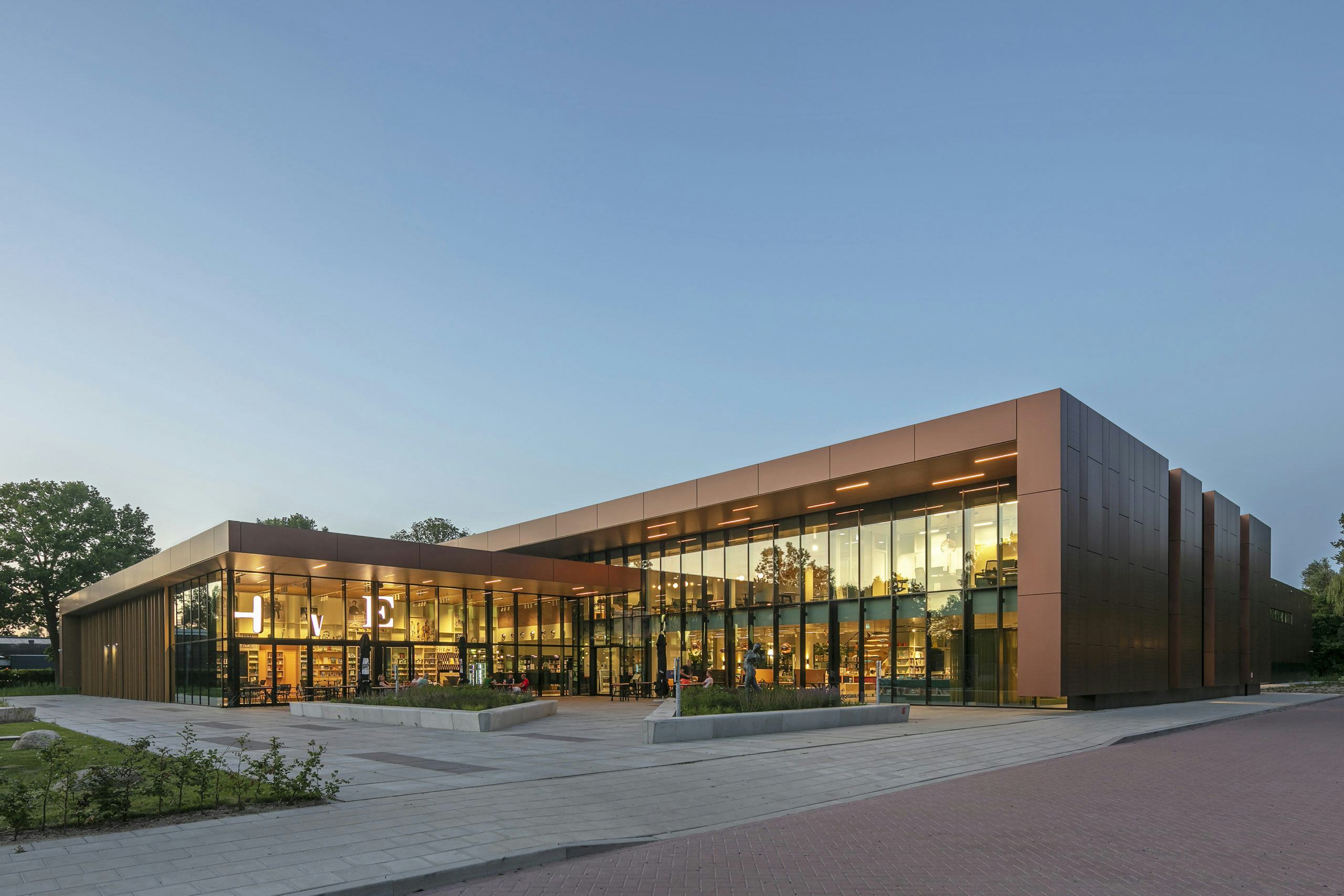 Huis van Eemnes door MoederscheimMoonen Architects. Beeld Luuk Kramer