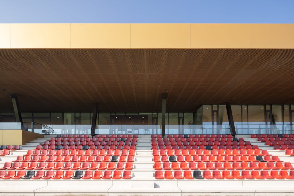Feyenoord Academy en Sportclub Feyenoord - MoederscheimMoonen Architects. Beeld Bart van Hoek, Feyenoord Academy