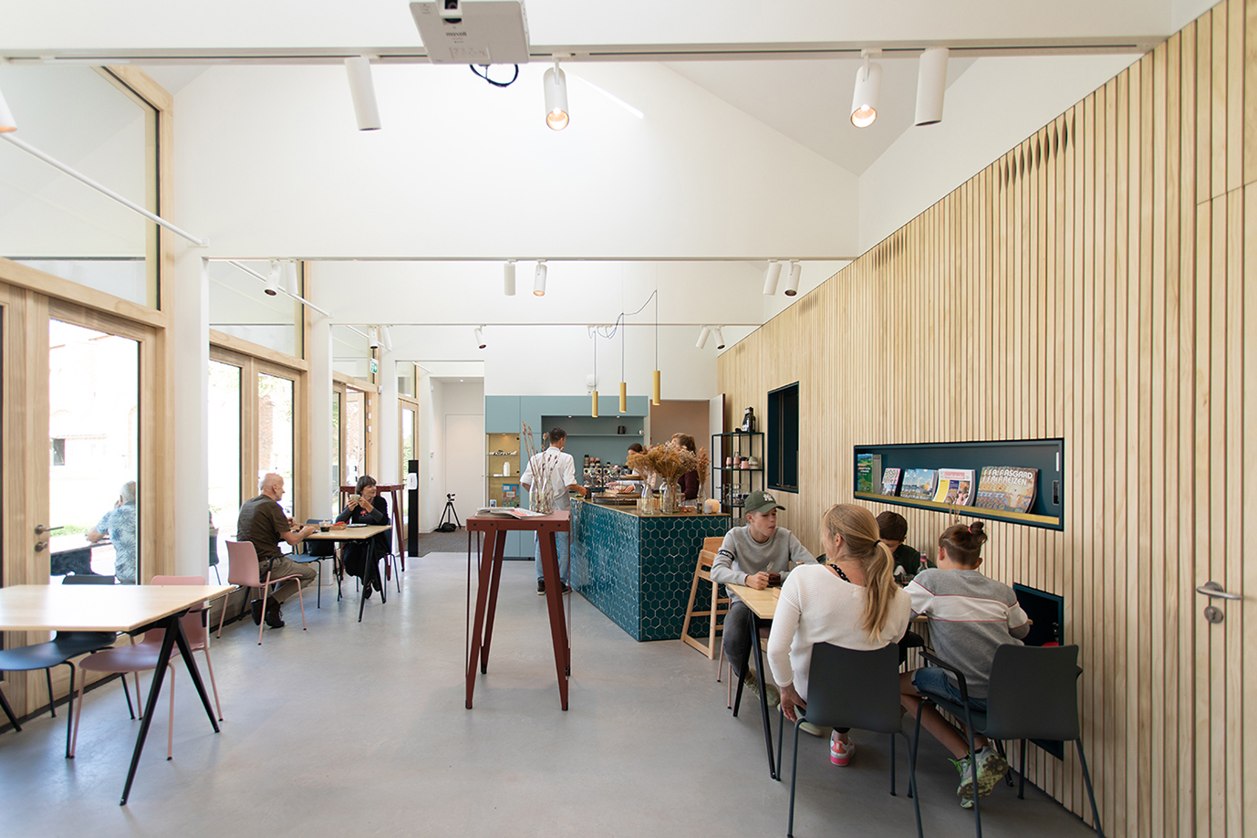 Ontvangstgebouw Garmerwolde door MX13