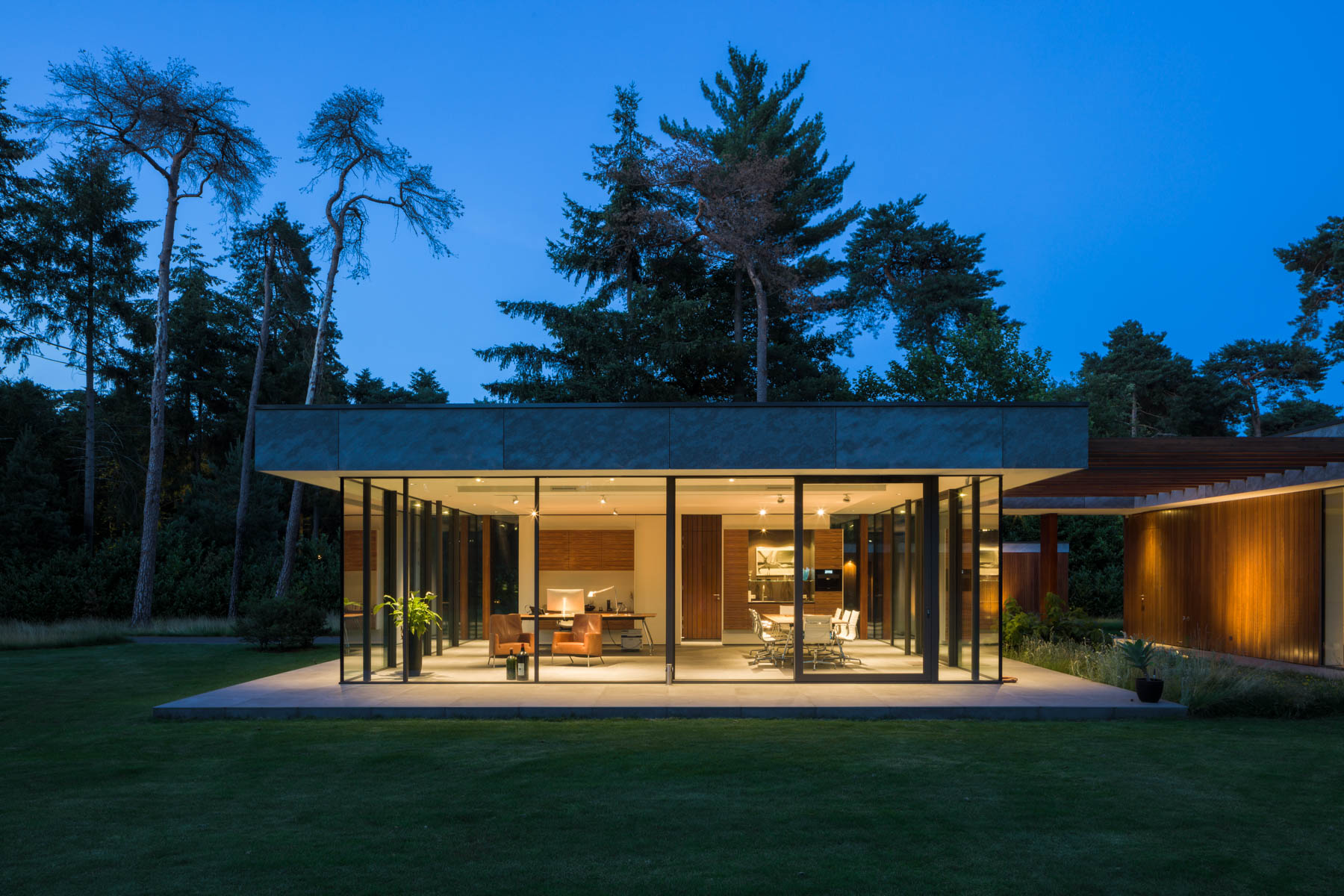 Villa LP door WillemsenU