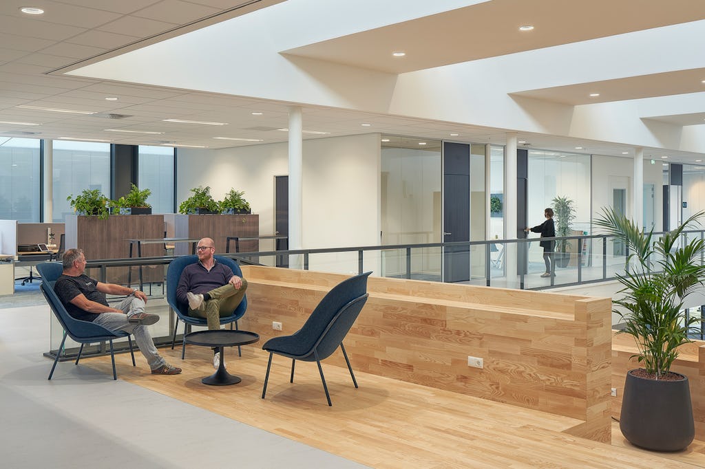 Bedrijfsgebouw Hanzestrohm in Zwolle door BDG Architecten