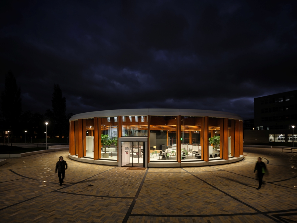 Beeld Ossip van Duivenbode