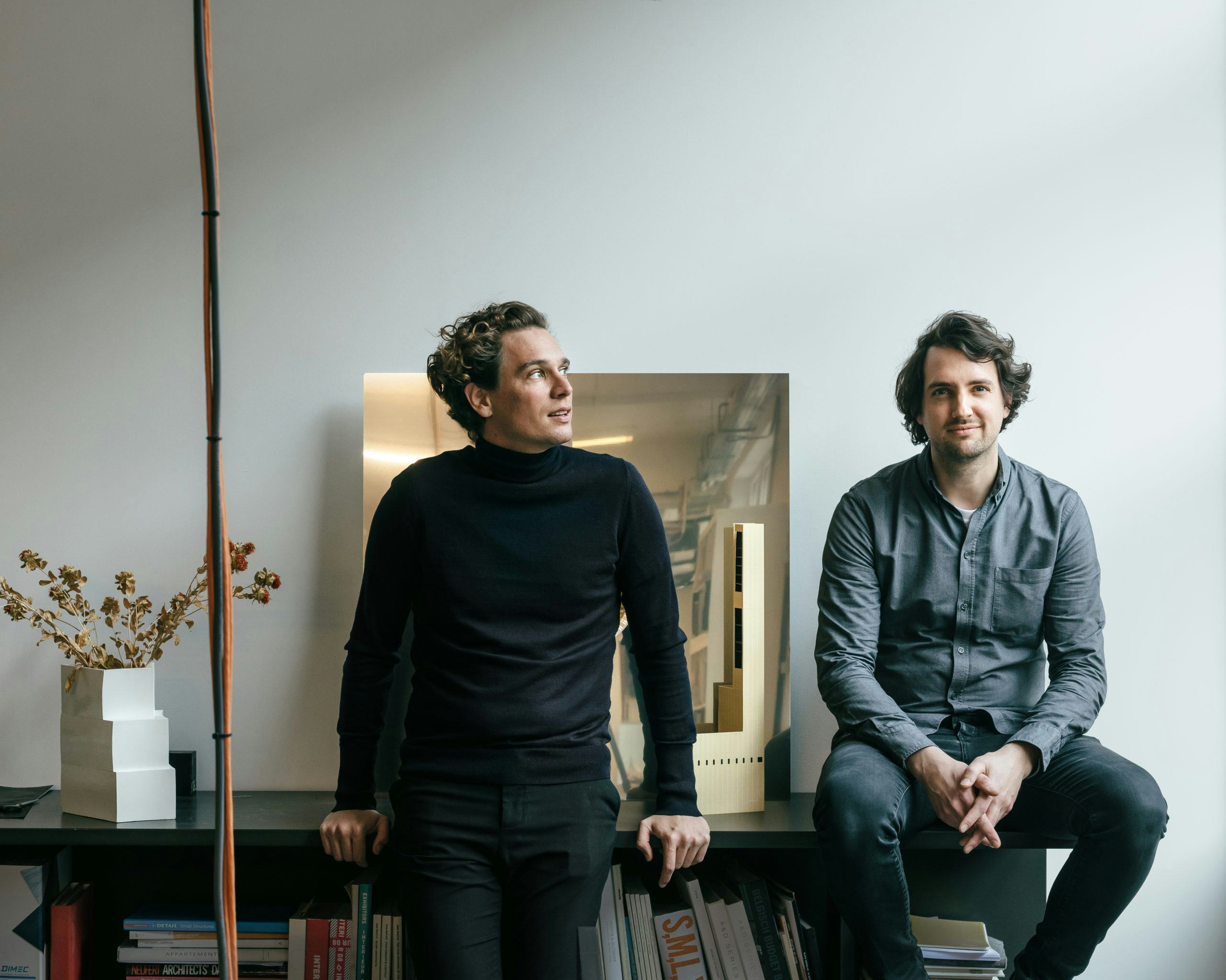 Jasper Stevens en Karel Verstraeten van FELT architectuur & design. Beeld Stijn Bollaert
