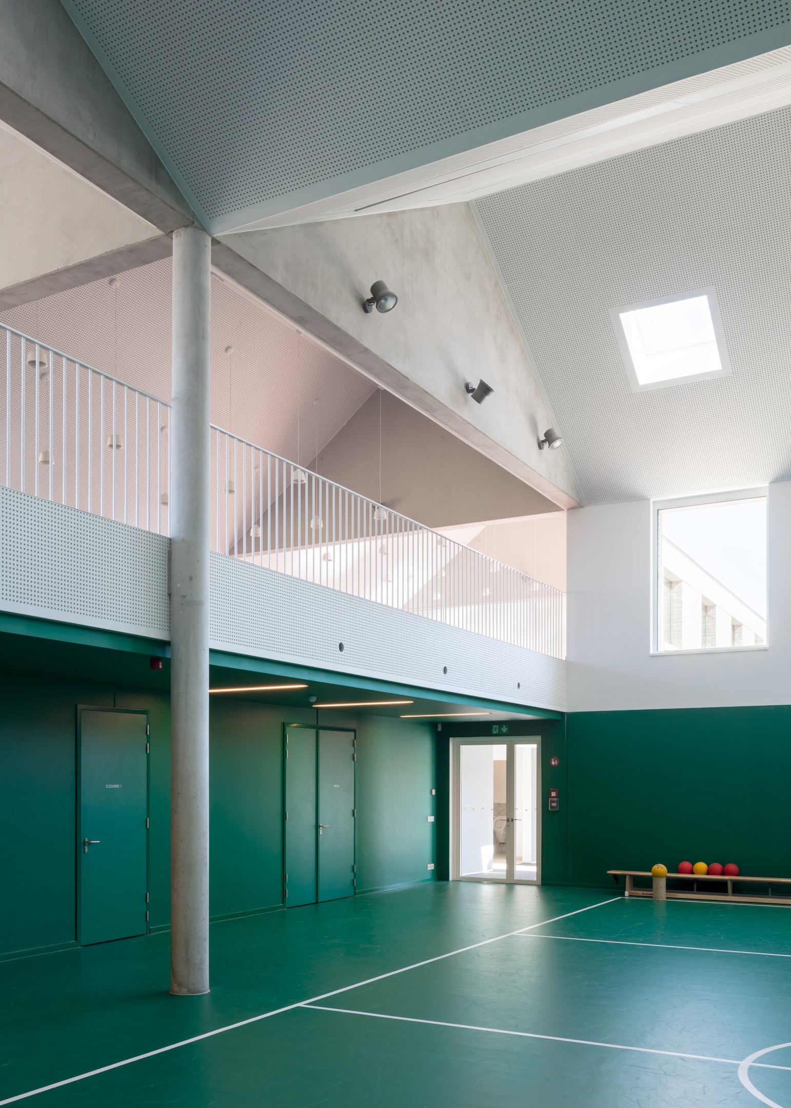 Basisschool de Linde in Zarren (Kortemark) door FELT architecture & design. Beeld Stijn Bollaert