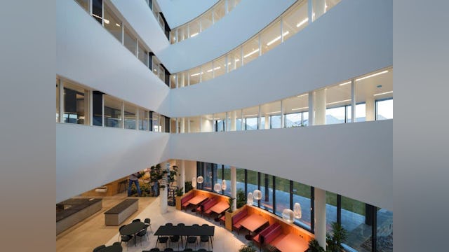 Beeld Ossip van Duivenbode