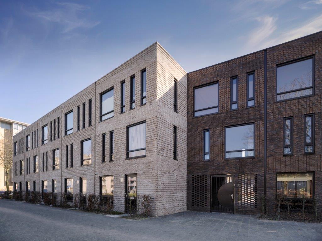 Machinistenhof Rotterdam door Spee Architecten. Ontwikkelaar Leyten. Beeld Ossip van Duivenbode