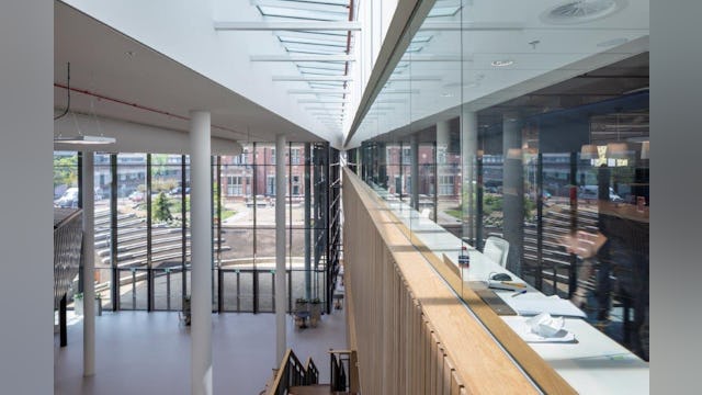 Atrium-bibliotheek. Beeld Scagliola-Brakkee