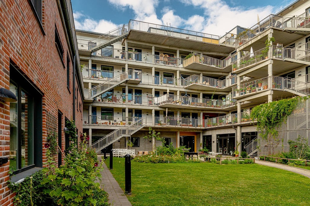 In Sofielunds Kollektivhus wordt een ecologisch en economisch duurzaam leven vergemakkelijkt en gedijen mensen van alle leeftijden met uiteenlopende achtergronden. Beeld Kanozi Arkitekter