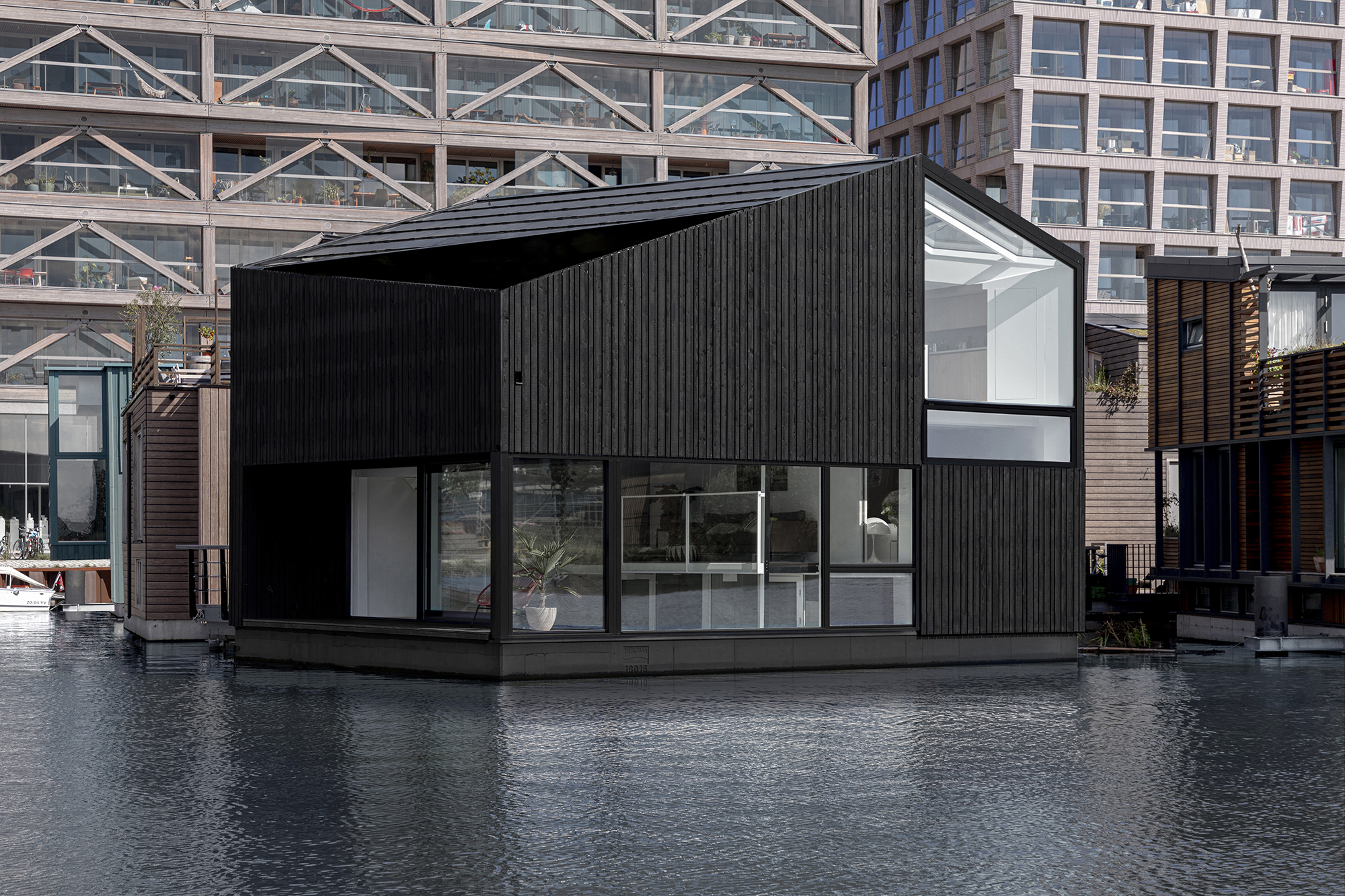 Floating Home door i29. Beeld Ewout Huibers