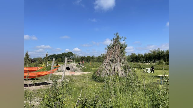 Natuurlijk spelen in The Unbound door © Felixx Landscape Architects & Planners
