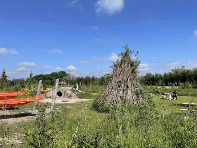 Natuurlijk spelen in The Unbound door © Felixx Landscape Architects & Planners