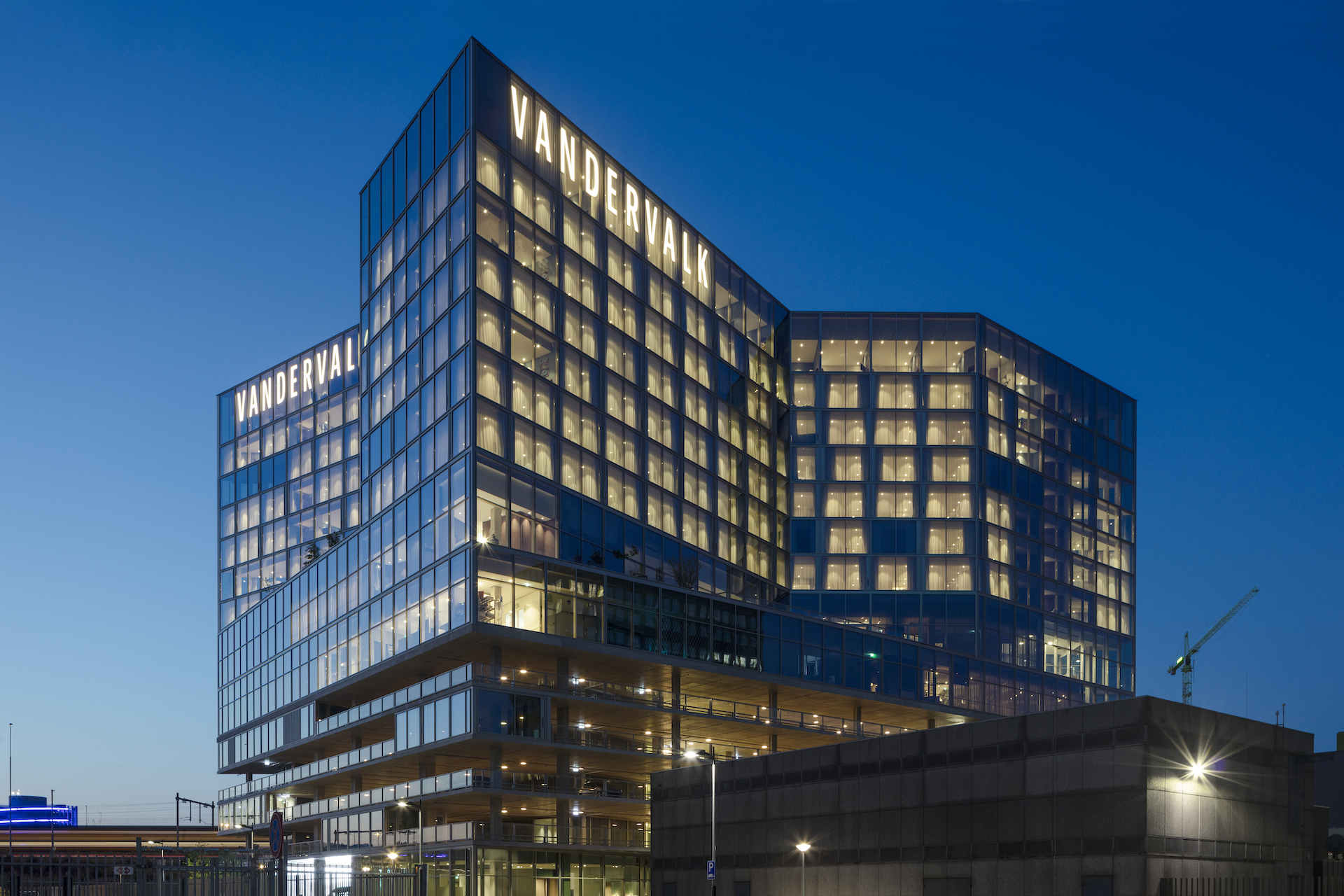 Van der Valk Zuid-as door Wiel Arets Architects. Beeld Jan Bitter ©