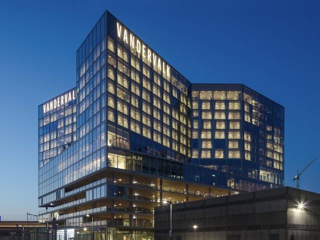 Van der Valk Zuid-as door Wiel Arets Architects. Beeld Jan Bitter ©