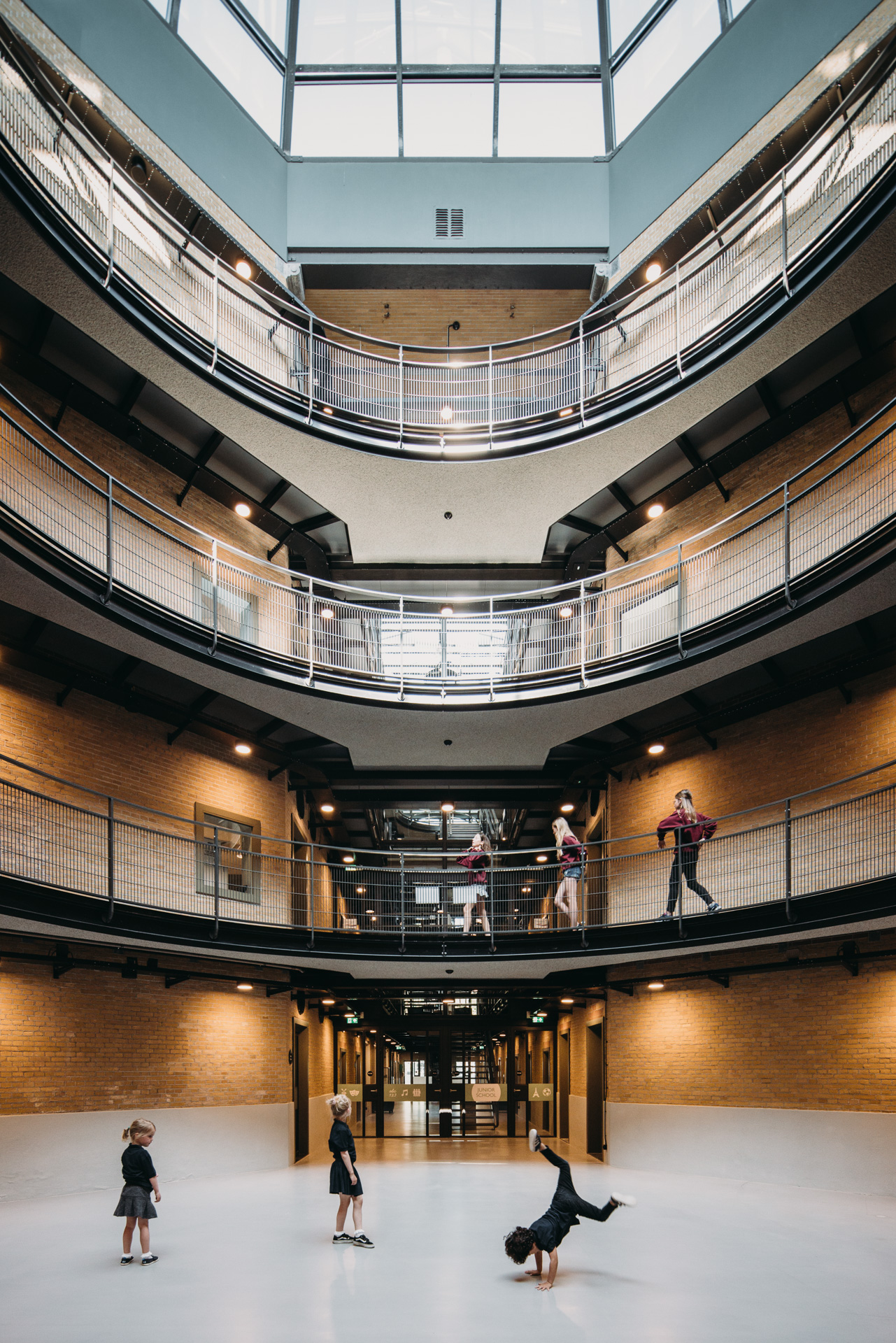 The British School of Amsterdam door Atelier PRO. Beeld Eva Bloem