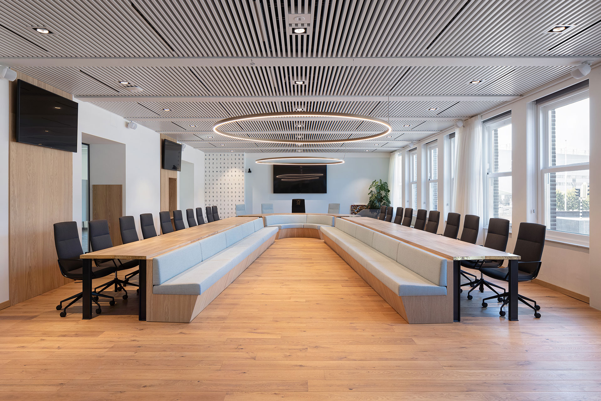 De Rederij Gemeentehuis Ablasserdam door DP6 architectuurstudio. Beeld StijnStijl